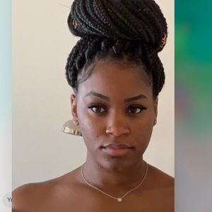 Meet your Posher, Iriana